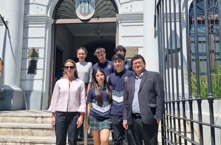 Estudiantes secundarios que recibieron mentoría de UNNETEC fueron reconocidos por su proyecto emprendedor