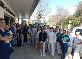 OPERATIVO INTEGRAL DE SALUD Medicina presente en el amplio operativo de salud realizado en el barrio Serantes
