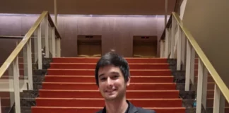 FABRICIO GIMÉNEZ, ESTUDIANTE DE LA UNNE PREMIADO POR SU TRABAJO PERIODÍSTICO «Si el estado de las veredas me dificulta, ¿cómo sería para alguien con discapacidad?»