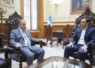 FORTALECIMENTO INTERINSTITUCIONAL Medicina y el Gobierno de Corrientes acuerdan trabajo conjunto en pos de la formación de los profesionales de salud