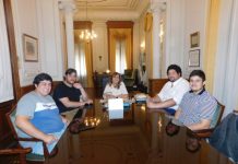 Estudiantes Trabajan en la definición oficial de apertura de comedores y costo del ticket 2020 La Rectora de la UNNE avanza con reuniones con distintos actores universitarios para definir en conjunto fecha de apertura de Comedores y costo de ticket comedor 2020