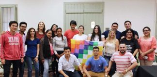 Ingreso y Permanencia Ser estudiante indígena en la Universidad: una experiencia con la mirada puesta en sus comunidades Una investigación sobre las experiencias de ingreso y permanencia de estudiantes indígenas en la UNNE.