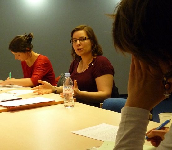 Mirada francesa sobre el modelo argentino de movilización de víctimas Investigadora Francesa visitó la Facultad de Humanidades para brindar cursos y conferencia sobre "movilización de víctimas"