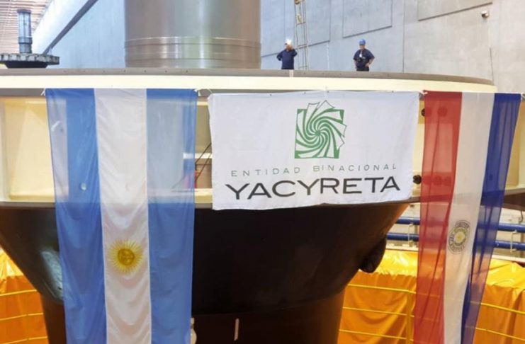 Pasantes de FaCENA participaron de una jornada histórica en Yacyretá