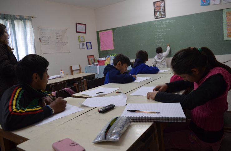 Realizan estudio de relevamiento y caracterización de los espacios de enseñanza de guaraní en la provincia de Corrientes Hasta el momento no hay información disponible sobre los espacios de enseñanza del Guaraní en Corrientes.