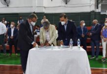 Estudiantes de Kinesiología harán prácticas en el nuevo centro de rehabilitación deportiva de la provincia de Corrientes La firma del acuerdo entre Medicina UNNE y el Gobierno de Corrientes.