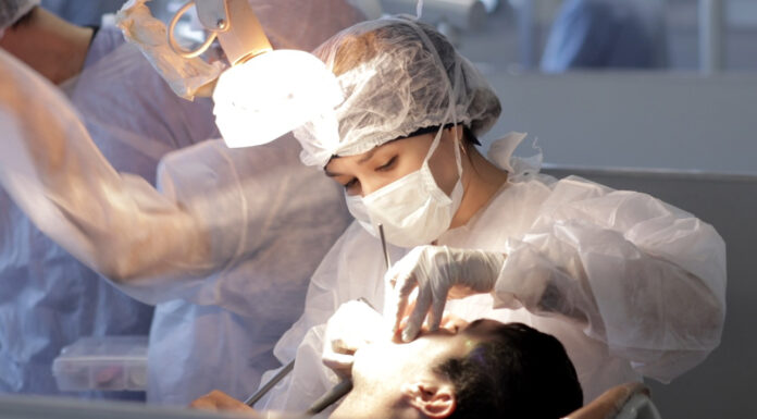 FACULTAD DE ODONTOLOGIA Se instalará en el Campus Deodoro Roca un taller de confección de kits de bioseguridad Facultad de Odontología de la UNNE