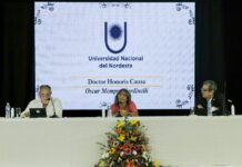 CAMPUS RESISTENCIA La UNNE entregó el Doctorado Honoris Causa al escritor y periodista «Mempo» Giardinelli