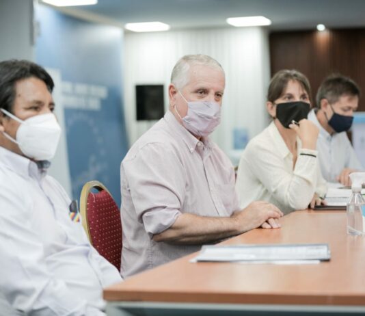 Inician las gestiones para dictar la Segunda Cohorte de Técnicos Universitarios en Apicultura