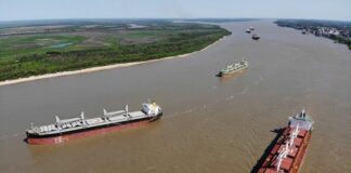 Mes de la Ingeniería Primeras jornadas sobre la Hidrovía Paraná-Paraguay en la UNNE Hidrovía Paraná Paraguay