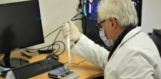 INSTITUTO DE MEDICINA REGIONAL  Se realizó en la UNNE la primera secuenciación de muestras locales del SARS Cov2 y se identificaron variantes que circulan en Chaco El Dr. Horacio Lucero encabeza el equipo que realiza los procedimientos de secuenciación en el Instituto de Medicina Regional de la UNNE.