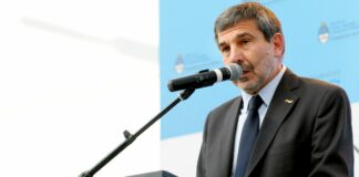 FOMENTO A LA AGROECOLOGÍA Salvarezza: “El proyecto fue trabajado en pandemia y recordemos que la respuesta inmune está relacionada con nuestra forma de alimentarnos” El ministro de Ciencia, Tecnología e Innovación de la Nación, Roberto Salvarezza participó -de manera virtual- del lanzamiento del proyecto de Ley de Fomento a la Agroecología