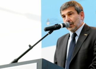 FOMENTO A LA AGROECOLOGÍA Salvarezza: “El proyecto fue trabajado en pandemia y recordemos que la respuesta inmune está relacionada con nuestra forma de alimentarnos” El ministro de Ciencia, Tecnología e Innovación de la Nación, Roberto Salvarezza participó -de manera virtual- del lanzamiento del proyecto de Ley de Fomento a la Agroecología