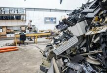 Acuerdo entre la Facultad de Ingeniería y ECOM Chaco Avances en el diseño de maquinaria para tratamiento de residuos informáticos Planta RAEE ECOM Chaco