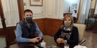 LA UNNE EN EL INTERIOR CHAQUEÑO El Centro Regional Universitario de Castelli, proyecta su futuro con mejoras edilicias, informáticas y en su oferta de formación de grado