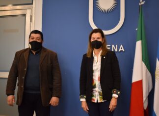 CON LA ESCUELA TÉCNICA "FRAY LUIS BELTRÁN" FaCENA firmó acuerdo con un colegio de Corrientes para promover disciplinas científicas en estudiantes