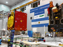 Acuerdo con INVAP: “Es muy importante la posibilidad de trabajo conjunto con una institución de tamaña relevancia” Investigadores de FaCENA podrán trabajar junto a sus pares del INVAP; y estudiantes y docentes de la Facultad, realizar pasantías en el instituto, a partir del acuerdo recientemente firmado.