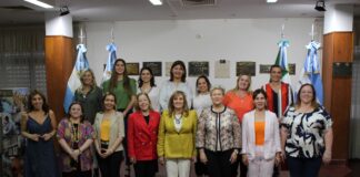 ONG VOCES VITALES, EN LA UNNE Referentes políticas y sociales dialogaron sobre el liderazgo de las mujeres en la región