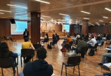 Octubre Derecho retoma la presencialidad de forma paulatina Durante la primera clase presencial en el Salón Auditorio Centenario de la Reforma Universitaria.