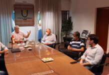 Cambio Curricular y Perfil del Graduado Autoridades de la Facultad de Ingeniería y organizaciones profesionales acordaron trabajo en conjunto Ingeniería Cambio curricular y perfil del graduado