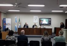 POR SU APORTE EN MATERIA DE DERECHOS HUMANOS Norberto Liwski recibió el título de Profesor Honorario de la UNNE El doctor Norberto Liwski es coordinador de la Cátedra Libre de Derechos Humanos de la UNNE.