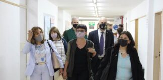 Titular de CONICET se interiorizó de la actividad del Instituto de Medicina Regional