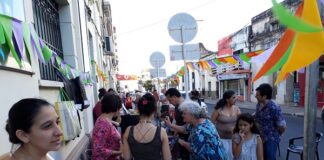 Centro Cultural Universitario Feria en el CCU: emprendedoras privadas de su libertad exponen sus trabajos para la venta