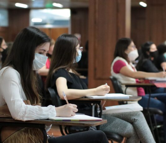 Ciencia: analizan la actualidad jurídica en más de una docena de iniciativas en Derecho