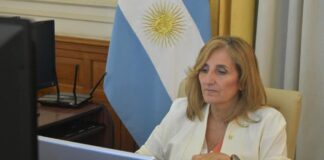 HACIA UNA PRESENCIALIDAD PLENA Y CUIDADA EN ESTE 2022 Pase sanitario en la UNNE: «No será un condicionante pero vamos a promover la vacunación y las medidas de cuidado» La rectora de la UNNE, Delfina Veiravé dialogó con Radio UNNE y amplió la información sobre el regreso cuidado hacia la presencialidad académica plena en este ciclo lectivo 2022.