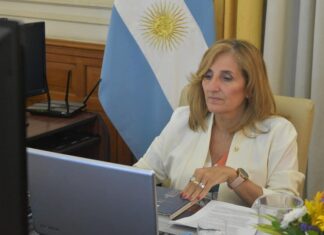 HACIA UNA PRESENCIALIDAD PLENA Y CUIDADA EN ESTE 2022 Pase sanitario en la UNNE: «No será un condicionante pero vamos a promover la vacunación y las medidas de cuidado» La rectora de la UNNE, Delfina Veiravé dialogó con Radio UNNE y amplió la información sobre el regreso cuidado hacia la presencialidad académica plena en este ciclo lectivo 2022.