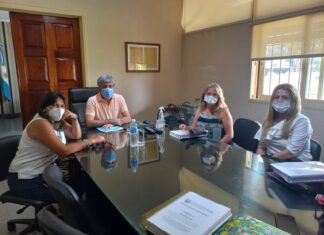 Dialogaron respecto de proyectos interinstitucionales Visita interinstitucional a la carrera de Licenciatura en Kinesiología y Fisiatría de la Facultad de Medicina