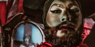 Centro Cultural Universitario  Performance como ofrenda al Gauchito Gil en el CCU    Ph: Gauchito Queer de la serie Las Paganas, Ivana Jäger