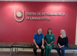 POSGARDO EN CIRUGIA LAPAROSCÓPICA GINECOLÓGCIA La Facultad de Medicina potencia la formación en Cirugía Laparoscópica Ginecológica
