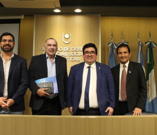 La hidrovía fue el eje de la agenda legislativa y ejecutiva del Norte Grande