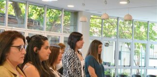 SE GRADUARON NUEVOS PROFESIONALES DE LA SALUD Se entregaron títulos de Enfermeros/as en la UNNE