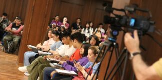 CLASE DE AMBIENTACIÓN UNIVERSITARIA Derecho de la UNNE dio la bienvenida a jóvenes aspirantes a Abogacía 2024