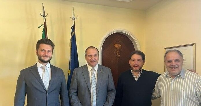 GESTION INSTITUCIONAL El decano de Medicina se reunió con el Cónsul de Italia Marco Bocchi