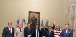 UNIVERSIDAD - ESTADO Profesores de Derecho elaboran un anteproyecto para el primer Código de Defensa al Consumidor de Corrientes