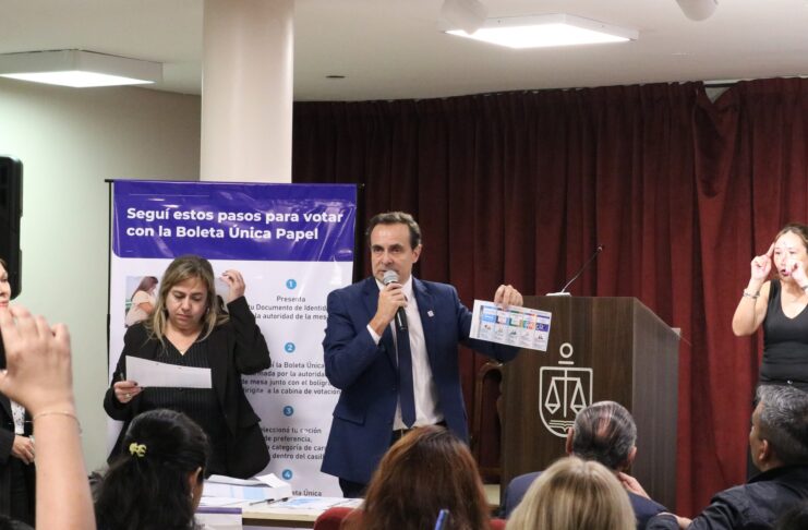 Impulso a la participación democrática con una capacitación sobre la BUP en Derecho de la UNNE