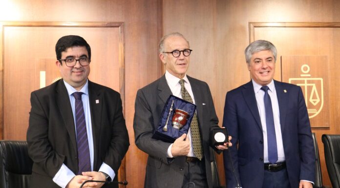 A su paso por Derecho Rosenkrantz instó a volver “a la concepción tradicional del deber judicial”