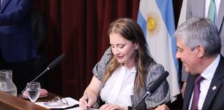 DEMOCRACIA EN LA UNNE Mónica Anís asumió en Derecho de la UNNE: «Defender la Universidad pública con resultados y presencia en la comunidad»