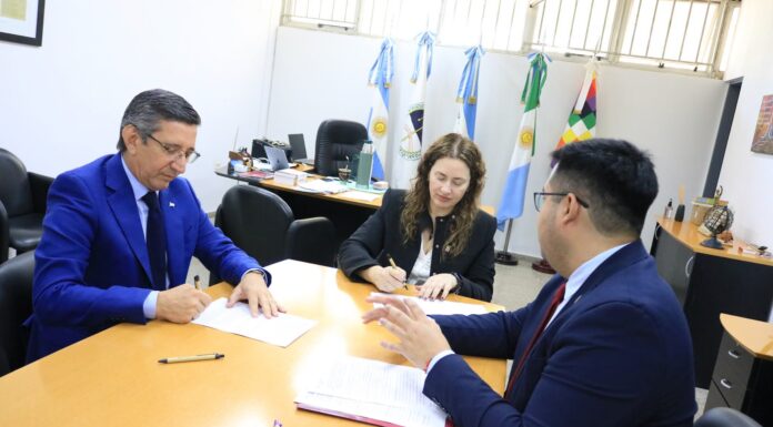 Derecho concretó una alianza de cooperación y prácticas vocacionales con el Ministerio de Justicia de Corrientes