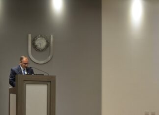 NUEVO DECANO Asumió Germán Pagno al frente de la Facultad de Medicina