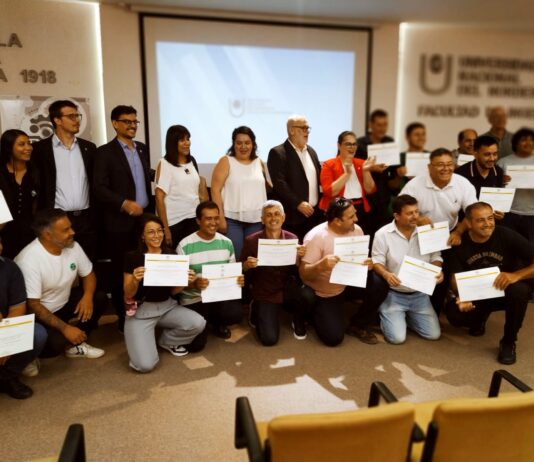 Con compromiso de continuidad y anuncios, cerró el ciclo 2023 de la Escuela de Oficios de la UNNE en Chaco