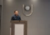“No hay forma de aprender que no sea con el esfuerzo y con Inteligencia Artificial esto no va a cambiar”, destacó Andrés Rieznik en la UNNE