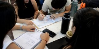 Expo Portfolio 2025: muestra colectiva de alumnos del último año de Arquitectura