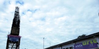 IMPULSO UNIVERSITARIO A LA CULTURA La UNNE presente en la 6ta edición de ArteCo La edición 2024 de la Feria ArteCo se realiza en la zona del puerto de Corrientes. (Fotos Agustina Lemos)