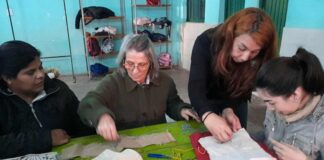 Extensión Universitaria Fortalecen vínculos comunitarios con talleres de sostenibilidad en barrio de Corrientes