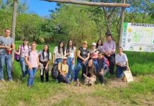 Trazabilidad de semillas Voluntarios plantan 43 árboles nativos en el Arboretum de la UNNE