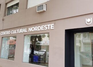 EN EL CCN, LA FACULTAD DE CIENCIAS ECONÓMICAS Y EL CRU PINEDO La exposición “8M23” podrá verse en espacios de la UNNE en Resistencia y el interior del Chaco El Centro Cultural Nordeste es uno de los espacios de la UNNE en que se podrá ver esta muestra.